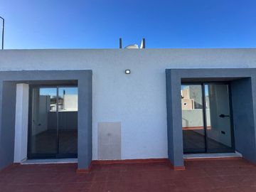 VENTA CASA 4 DOR + PILETA DOCTA 1° ETAPA, CORDOBA