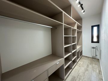 VENTA CASA 4 DOR + PILETA DOCTA 1° ETAPA, CORDOBA