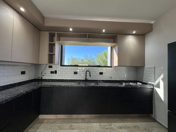 VENTA CASA 4 DOR + PILETA DOCTA 1° ETAPA, CORDOBA