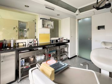 Venta clínica odontológica instalada y equipada