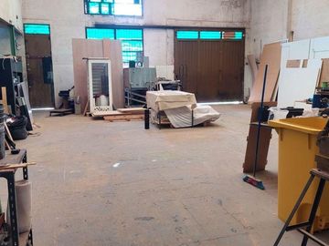 Venta Galpón Munro zona Industrial 350m2 totales