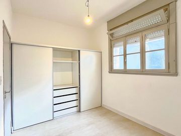 Venta Depto. 3 amb. V. Urquiza. Planta baja. Patio