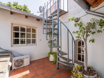 VENTA CASA 5 AMB COCHERA TERRAZA VELEZ SARSFIELD