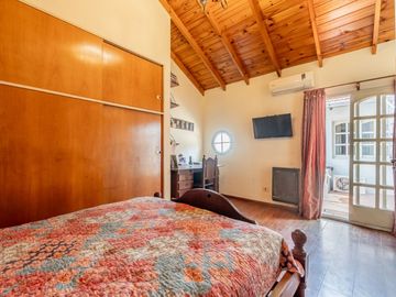 VENTA CASA 5 AMB COCHERA TERRAZA VELEZ SARSFIELD