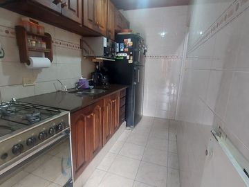 CASA DUPLEX 4 AMBIENTES CON PATIO JARDIN PARRILLA