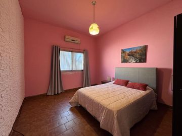 Venta casa 3 ambientes con patio y cochera