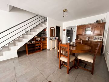 Duplex en Venta 4 ambientes - Florida Oeste