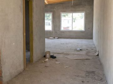 CASA MAS LOCAL COMERCIAL EN VENTA DON TORCUATO
