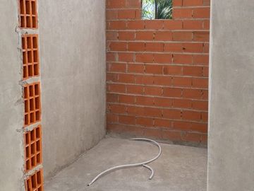 CASA MAS LOCAL COMERCIAL EN VENTA DON TORCUATO