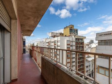 DEPARTAMENTO EN VENTA LA PLATA 4 DORMITORIOS