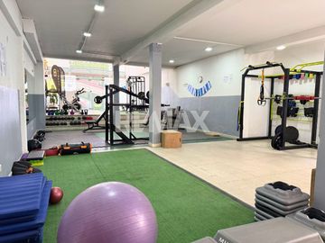 VENTA LOCAL+5 DPTOS+TALLER+GALPÓN+GARAGE NEUQUÉN