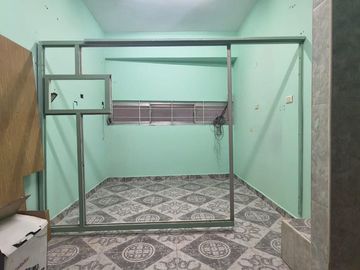 VENTA LOCAL MONSERRAT