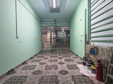 VENTA LOCAL MONSERRAT