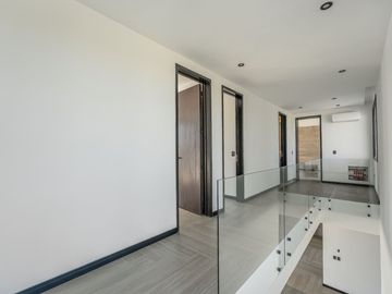 VENTA CASA EN PUERTOS DEL LAGO RIBERA A LA LAGUNA