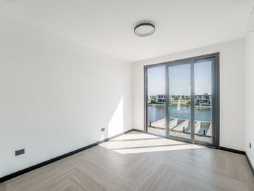 VENTA CASA EN PUERTOS DEL LAGO RIBERA A LA LAGUNA