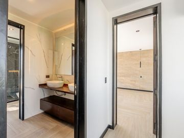 VENTA CASA EN PUERTOS DEL LAGO RIBERA A LA LAGUNA