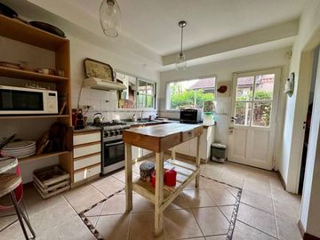 Casa en Venta 4 amb Barrio Los Angeles Village