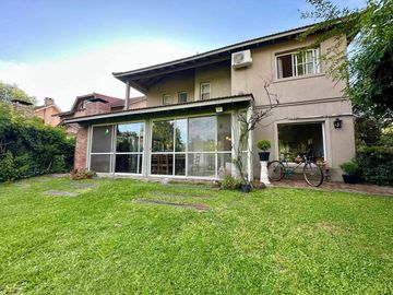 Casa en Venta 4 amb Barrio Los Angeles Village