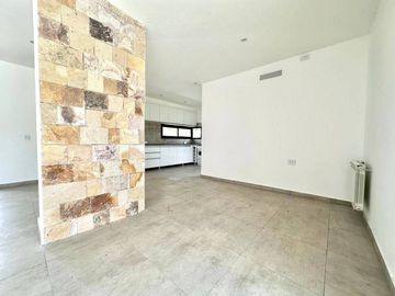Casa en Venta 4 ambientes en Pilar del Este