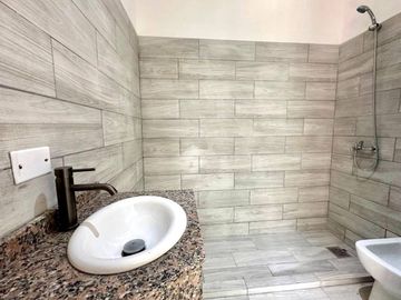 Casa en Venta 4 ambientes en Pilar del Este