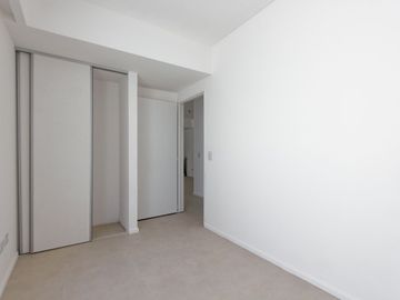VENTA 3 AMBIENTES BALCON LUZ SUM TERRAZA PISO ALTO