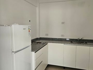 VENTA 3 AMBIENTES BALCON LUZ SUM TERRAZA PISO ALTO