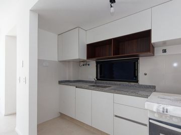 VENTA 3 AMBIENTES BALCON LUZ SUM TERRAZA PISO ALTO