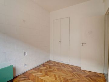 Venta Departamento 3 Amb c/ Patio Reciclado Flores