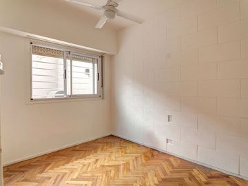 Venta Departamento 3 Amb c/ Patio Reciclado Flores