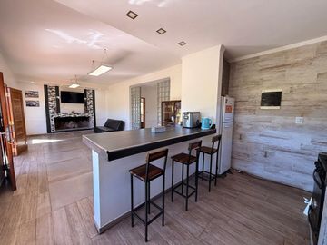 VENTA QUINTA MONTE: 4200M2, PILETA Y AMOBLADA