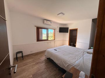VENTA QUINTA MONTE: 4200M2, PILETA Y AMOBLADA