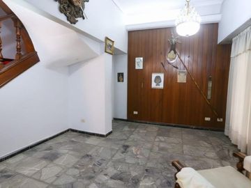 CASA 6 AMBIENTES VENTA TEMPERLEY CON QUINCHO