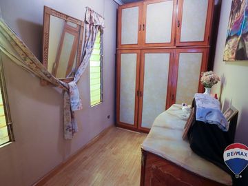 CASA 6 AMBIENTES VENTA TEMPERLEY CON QUINCHO