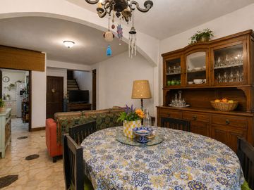 VENTA CASA MULTIFAMILIAR EN DOS UNIDADES EN OLIVOS