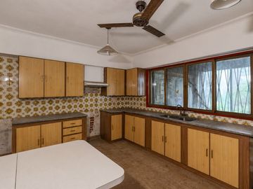 VENTA CASA MULTIFAMILIAR EN DOS UNIDADES EN OLIVOS