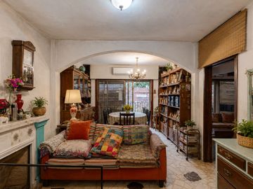 VENTA CASA MULTIFAMILIAR EN DOS UNIDADES EN OLIVOS