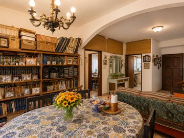 VENTA CASA MULTIFAMILIAR EN DOS UNIDADES EN OLIVOS