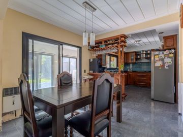 VENTA CASA 4 AMBIENTES VILLAGE DEL PARQUE