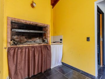 VENTA CASA 4 AMBIENTES VILLAGE DEL PARQUE