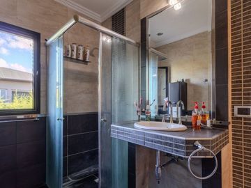 VENTA CASA 4 AMBIENTES VILLAGE DEL PARQUE