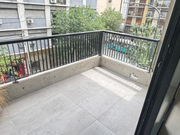 MONOAMBIENTE EN VENTA VILLA CRESPO BALCON TERRAZA