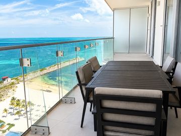 Departamento en Renta o Venta  , con playa , SLS Beach, Puerto Cancún