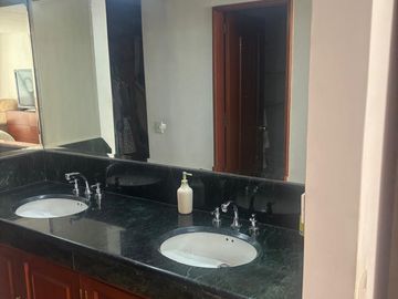 Apartamento en venta de 3 habitaciones en Bogotá, Multicentro.