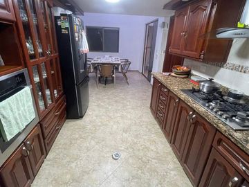 Casa en venta de 4 habitaciones con patio en Bogotá, Nicolás de Federman.