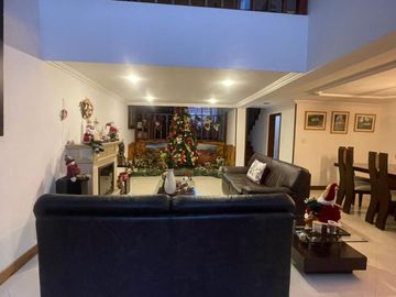 Casa en venta de 4 habitaciones con patio en Bogotá, Nicolás de Federman.