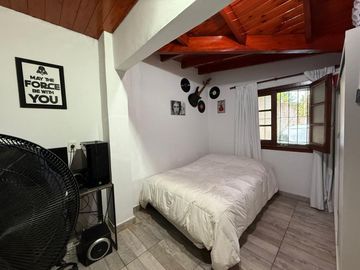 VENTA CASA 4 AMB. VILLA DE MAYO. PARQUE