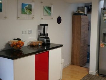 Casa en venta de 5 habitaciones con jardín en Bogotá, Niza.