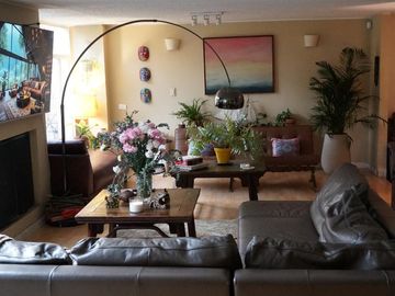 Casa en venta de 5 habitaciones con jardín en Bogotá, Niza.