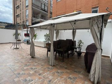 Apartamento en venta de 2 habitaciones en Bogotá, Chicó Navarra.