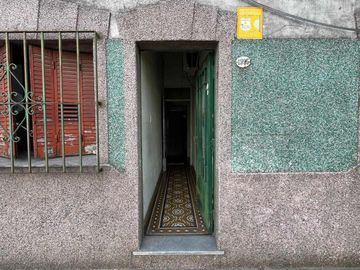 VENTA CASA 4 AMBIENTES AVELLANEDA